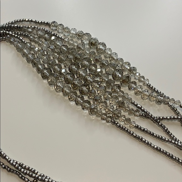 Beaded necklace - Picture 3 of 3